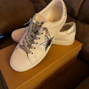 Vintage Havana Carla white/silver shimmer size 7 1/2